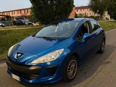 Usata Peugeot 308 90 CV (66 kW) 2010 Blu Berlina