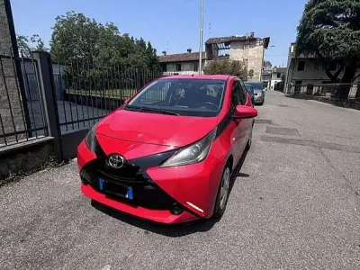 Usata Toyota Aygo X-cite 69 CV (50 kW) 2016 Utilitaria
