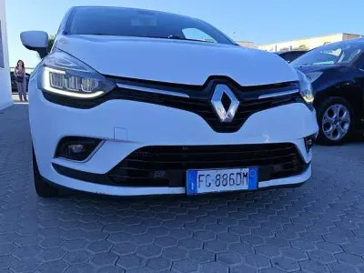 Usata Renault Clio IV 90 CV (66 kW) 2016 Berlina