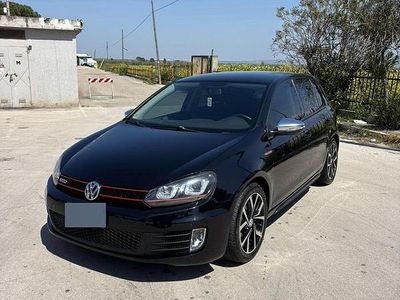 Usata VW Golf VI 110 CV (80 kW) 2010 Nero Utilitaria