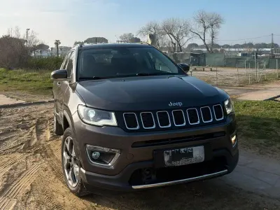 Usata Jeep Compass Limited 140 CV (102 kW) 2020 Grigio SUV