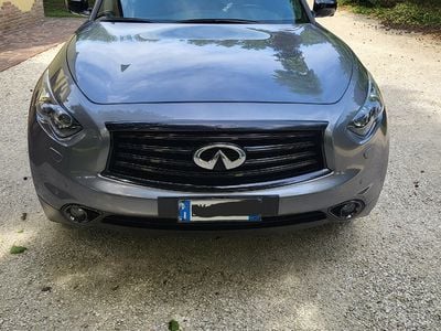 Usata Infiniti QX70 Premium 320 CV (235 kW) 2015 Grigio SUV