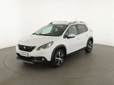 Używany Peugeot 2008 Allure 110 KM (80 kW) 2017 Biały SUV