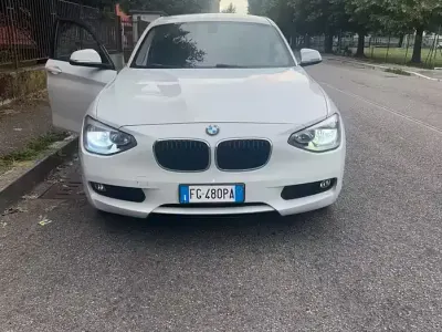 Usata BMW 116 Comfort Edition 116 CV (85 kW) 2014 Bianco Utilitaria