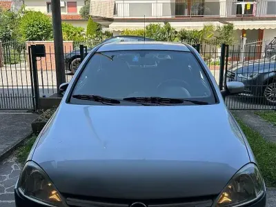 Usata Opel Corsa 60 CV (44 kW) 2003 Grigio Utilitaria