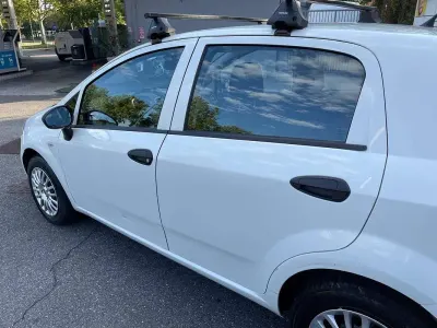 Usata Fiat Grande Punto Dynamic 77 CV (56 kW) 2018 Bianco Utilitaria