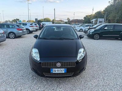 Nero Usata 2009 Fiat Grande Punto Dynamic Utilitaria | 4300 € (Cara)
