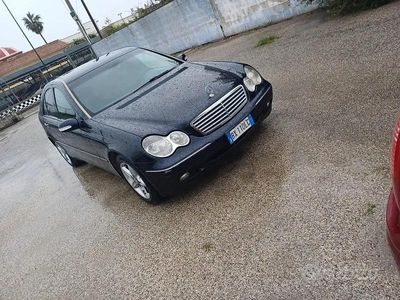Occasion Mercedes C220 125 ch (91 kW) 2001 Bleue Berline