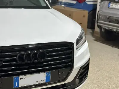 Usata Audi Q2 Black Edition 150 CV (110 kW) 2018 Bianco SUV