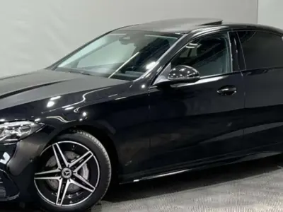Usata Mercedes C220 AMG Line Premium 200 CV (147 kW) 2024 Nero Berlina