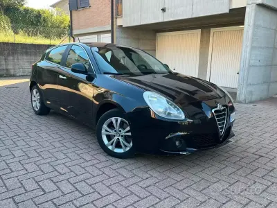Usata Alfa Romeo Giulietta Exclusive 140 CV (102 kW) 2012 Utilitaria