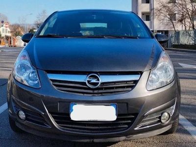 Usata Opel Corsa Edition 86 CV (63 kW) 2010 Utilitaria