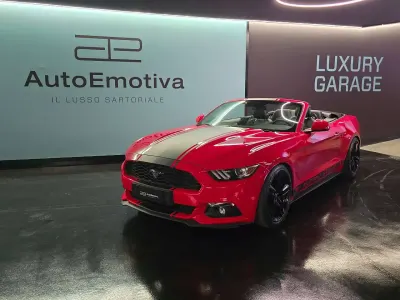 Usata Ford Mustang Convertible 317 CV (233 kW) 2016 Race red Cabrio