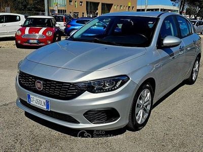 Occasion Fiat Tipo 95 ch (69 kW) 2018 Gris Berline