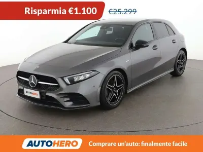 Usata Mercedes A180 AMG line 116 CV (85 kW) 2022 Grigio Berlina