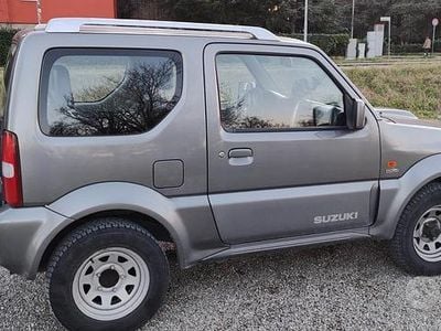 Grigio Usata 2006 Suzuki Jimny SUV | 9500 € (Ottimo prezzo)