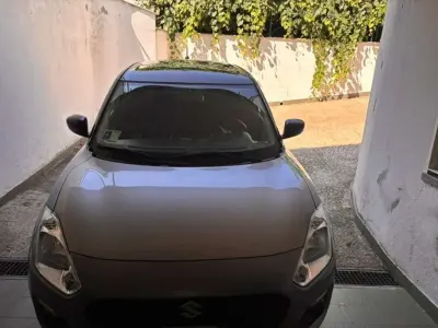 Usata Suzuki Swift Cool 90 CV (66 kW) 2019 Argento Utilitaria