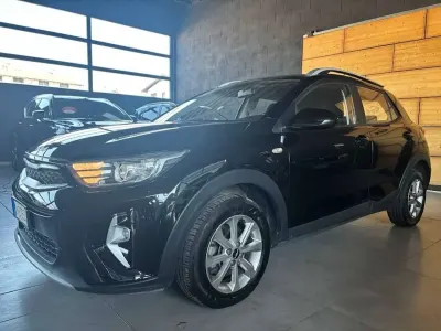 Usata Kia Stonic 101 CV (74 kW) 2023 Nero SUV
