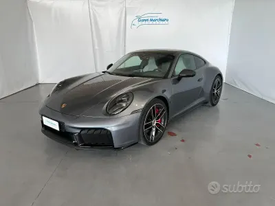 Usata Porsche 911 Carrera 4 GTS 541 CV (397 kW) 2025 Grigio Coupé