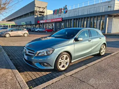 Usata Mercedes 180 109 CV (80 kW) 2013 Bluazzurro Berlina