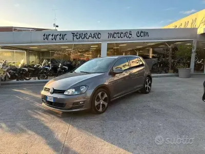 Occasion VW Golf VII Highline 105 ch (77 kW) 2014 Gris Berline
