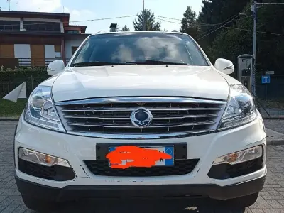 Usata SsangYong Rexton 155 CV (114 kW) 2016 SUV