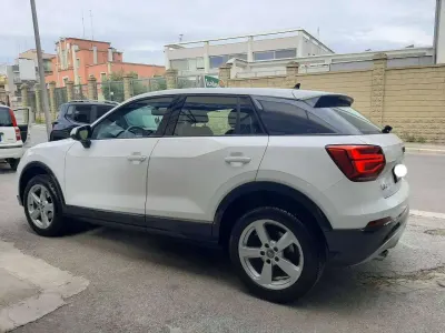Usata Audi Q2 Admired 116 CV (85 kW) 2020 Bianco SUV