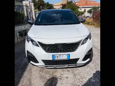 Usata Peugeot 5008 GT 181 CV (133 kW) 2018 Bianco SUV