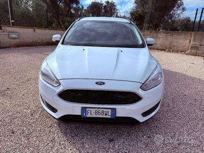 Usata Ford Focus Business Edition 95 CV (69 kW) 2017 Bianco Station wagon