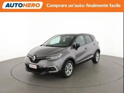 Usata Renault Captur 89 CV (65 kW) 2019 Grigio SUV