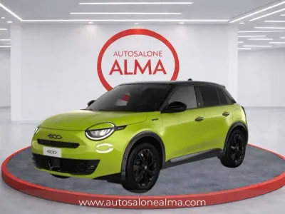 Nuova Fiat 600 Sport 145 CV (106 kW) 2026 Verde SUV