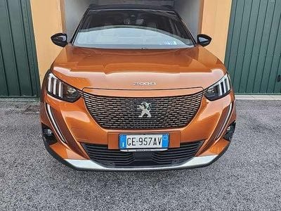 Usata Peugeot e-2008 56 kW (77 CV) 2021 Arancione SUV