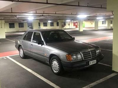 Usata Mercedes E250 90 CV (66 kW) 1987 Berlina
