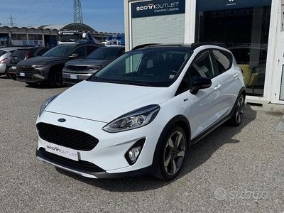 Gebraucht Ford Fiesta Active 86 PS (63 kW) 2018 Weiß Kleinwagen