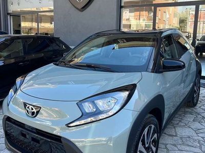 Nuova Toyota Aygo X Lounge 72 CV (52 kW) 2025 Marrone SUV