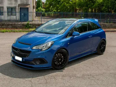 Usata Opel Corsa OPC 207 CV (152 kW) 2018 Blu/azzurro Utilitaria