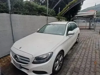 Usata Mercedes C200 Business 136 CV (100 kW) 2017 Bianco Station wagon