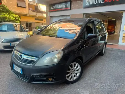 Usata Opel Zafira Cosmo 120 CV (88 kW) 2007 Nero Monovolume