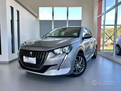 Usata Peugeot 208 Active 102 CV (75 kW) 2021 Grigio Utilitaria