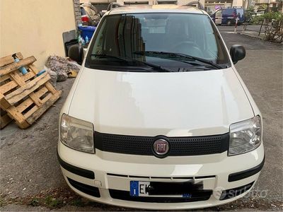 Begagnad Fiat Panda Dynamic 69 HK (50 kW) 2011 Vit Halvkombi