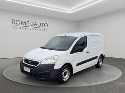 Usata Peugeot Partner 75 CV (55 kW) 2017 Bianco pastello Monovolume