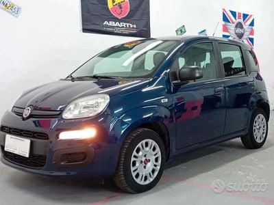 Usata Fiat Panda Lounge 69 CV (50 kW) 2018 Blu Utilitaria