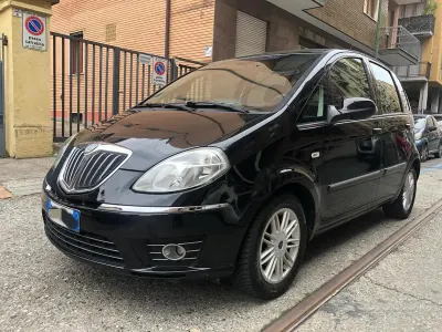 Usata Lancia Musa 120 CV (88 kW) 2009 Monovolume