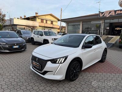 Usata Peugeot 208 GT 131 CV (96 kW) 2022 Other Utilitaria