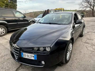 Usata Alfa Romeo 159 140 CV (102 kW) 2009 Nero Station wagon