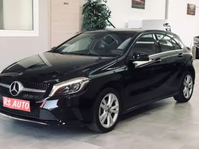 Usata Mercedes A180 Executive 109 CV (80 kW) 2017 Nero Berlina