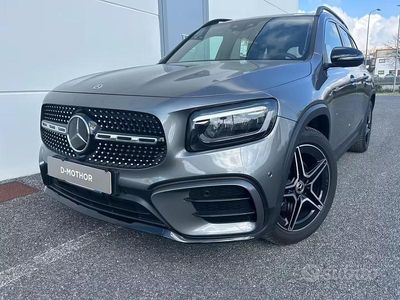 Usata Mercedes GLB200 AMG line 149 CV (109 kW) 2024 Grigio SUV