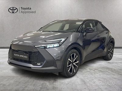 Usata Toyota C-HR Trend 98 CV (72 kW) 2024 Grigio scuro SUV