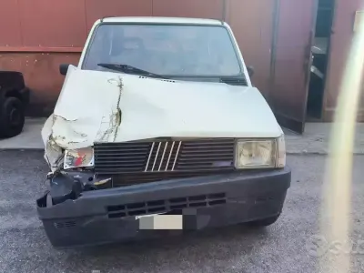 Usata Fiat Panda 4x4 50 CV (36 kW) 1986 Bianco Utilitaria