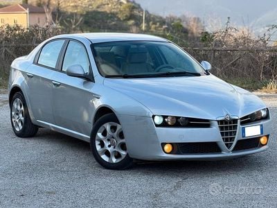 Usata Alfa Romeo 159 120 CV (88 kW) 2006 Grigio Berlina